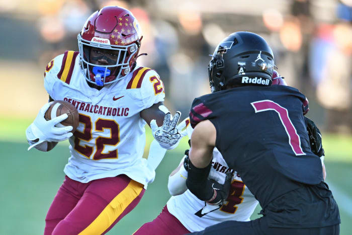 a Central Catholic Tualatin 6A Oregon football final November 22 2023 Leon Neuschwander 65